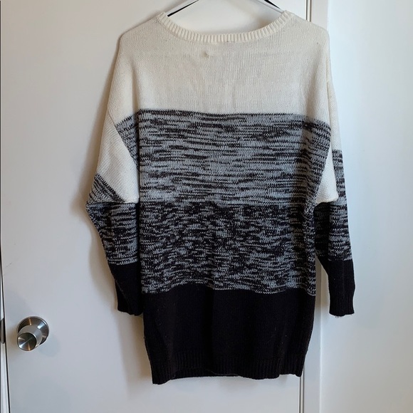 Oversized H&M sweater with ombré pattern. - Picture 3 of 3